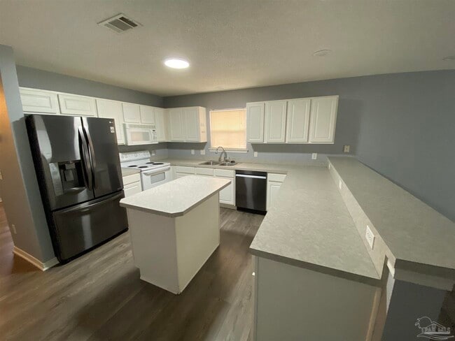 10340 Chinaberry Ct