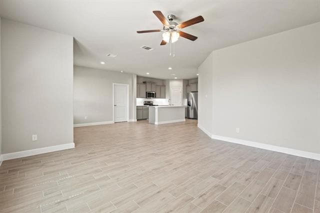 Photo - 225 Roundstone Rd