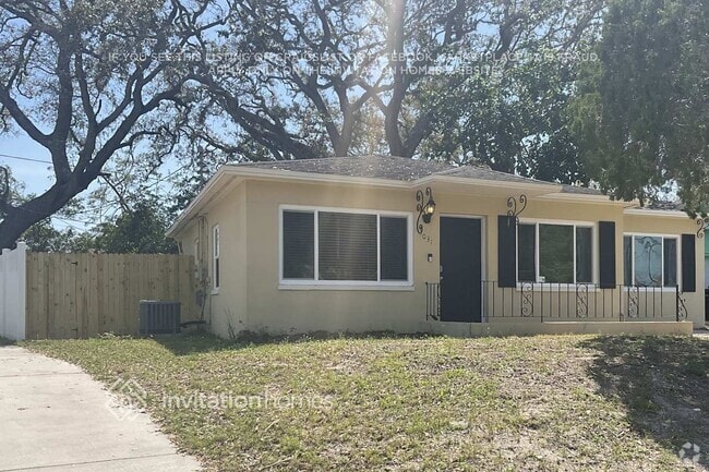 Building Photo - 1031 Apache Trail Rental