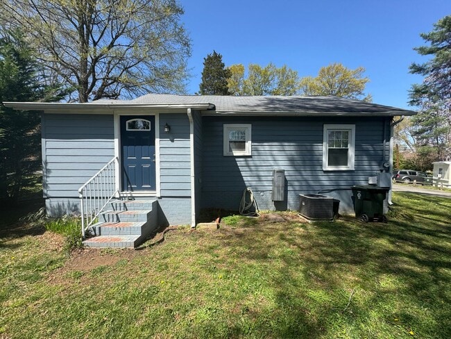 Photo - Walking distance to Downtown Kings Mountain, NC =