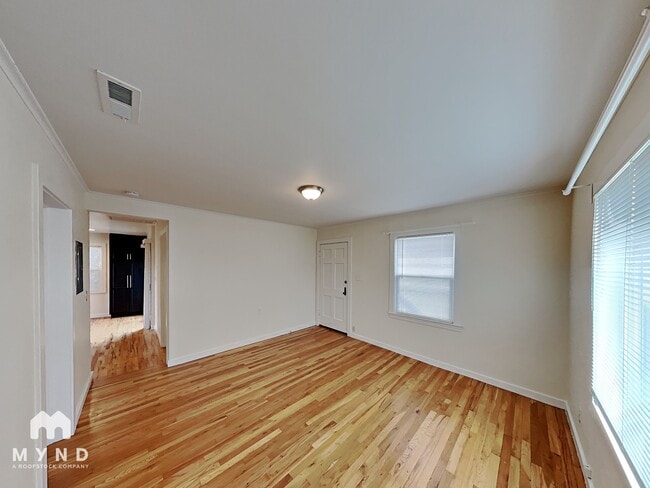 Photo - 2118 Roosevelt Ave