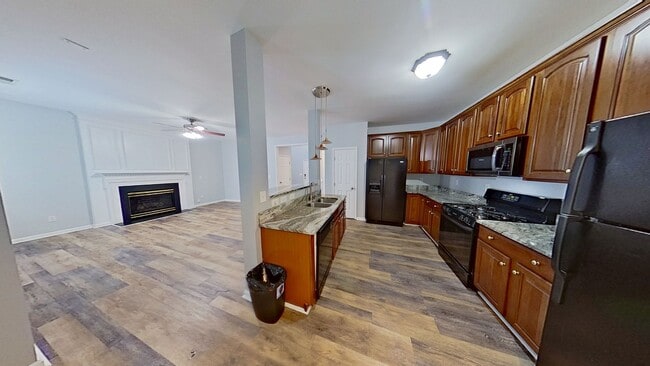Photo - 16100 Sunninghill Park Rd