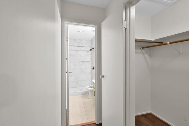 Photo - 21 Gambrel Oak Pl