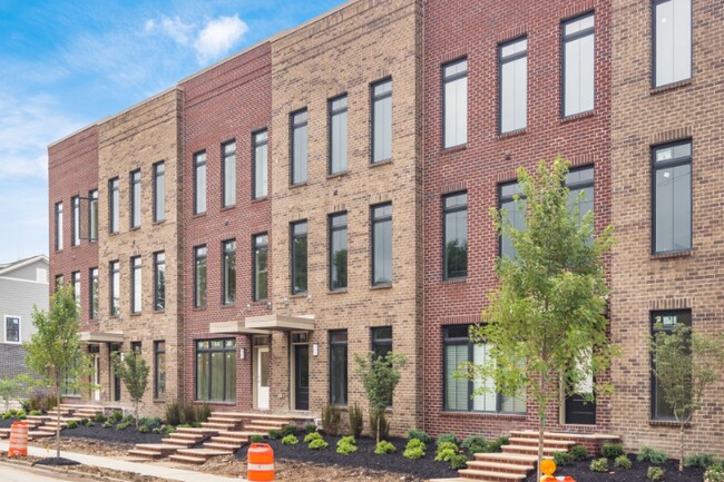 Photo - 1247 Perry St