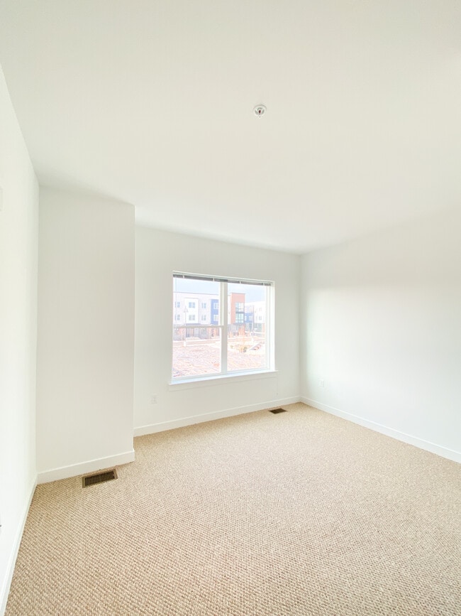 Somerset Square Apartments Franklin Township, NJ