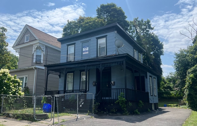 Photo - 1710 E Fayette St Unit 1