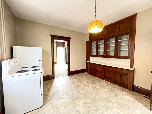 Building Photo - 510 N Franklin St Rental