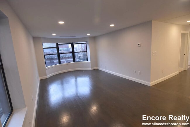 Photo - 321 Brookline Ave Unit B