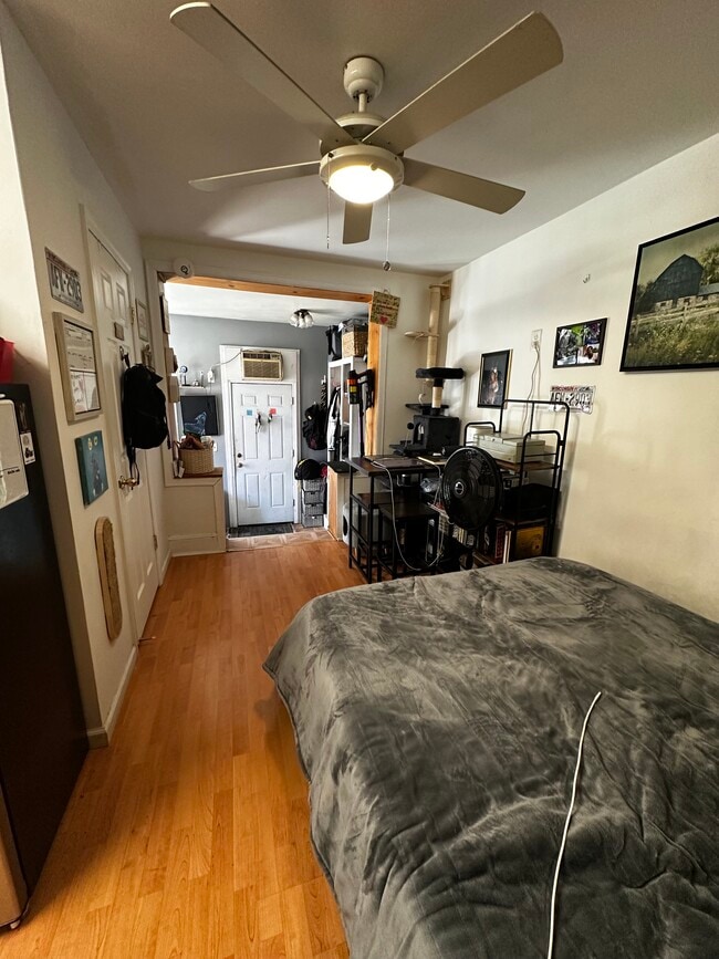 Photo - 1126 N Olden Ave