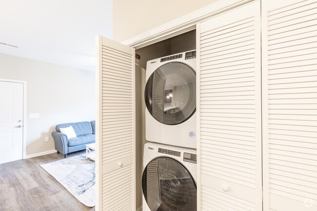 2BR, 2BA