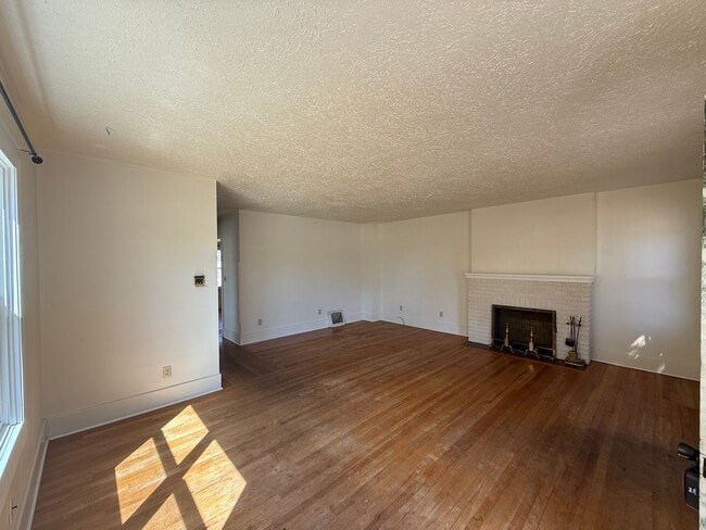 Photo - 2404 Ave A Unidad JTAM - 2404 Ave A