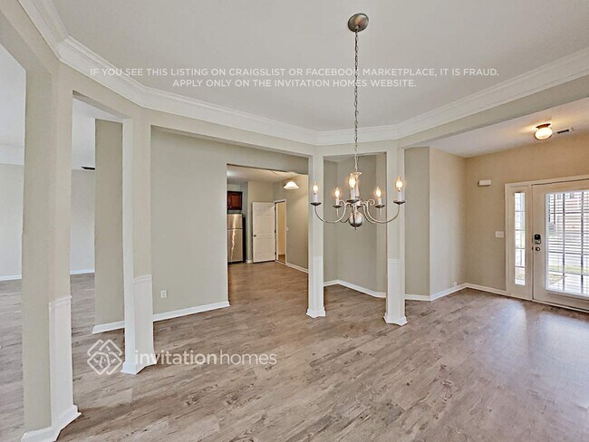 Photo - 4245 Arch Pass