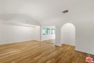 Photo - 2031 Glendon Ave