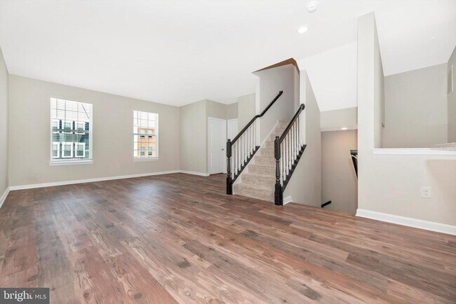 Photo - 5050 MacDonough Pl