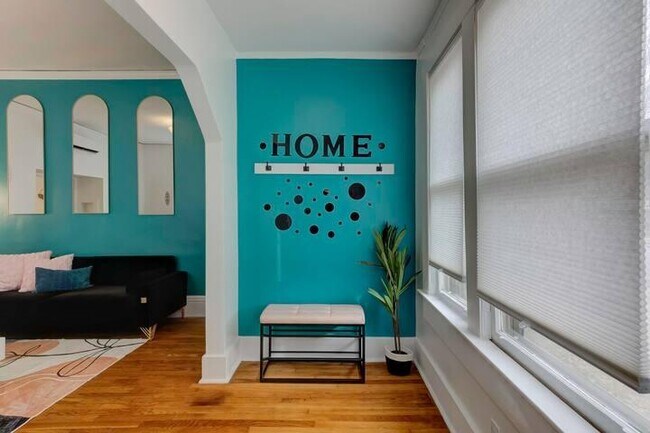 Photo - 2030 Young Ave