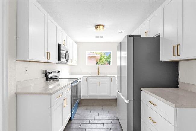 Photo - FOR RENT!!! BEAUTIFUL AND FULLY REHABBED 2...