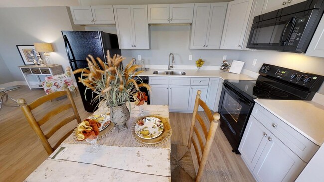 Photo - 1137 Bishop Rd Townhome