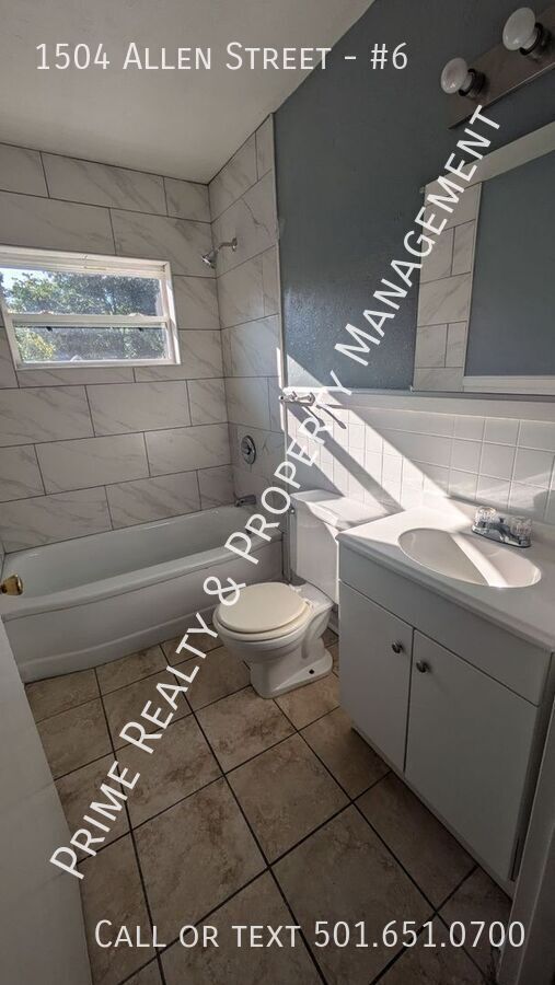 Photo - 1504 Allen St Unit #6