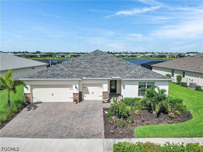 Building Photo - 16056 Shoreline Dr