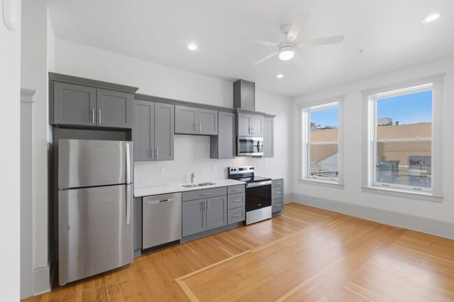 Photo - MOVE IN SPECIAL - See Description for Details Unit 455-207