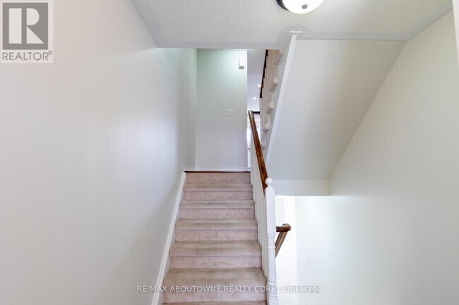 Photo - 2178 Fiddlers Way