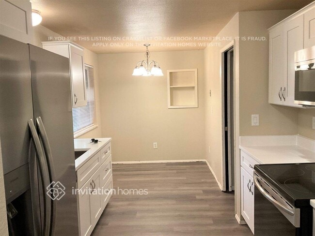 Photo - 12239 Oak Tree Pl SW