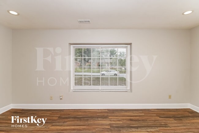 Photo - 1913 Middlewood Ct