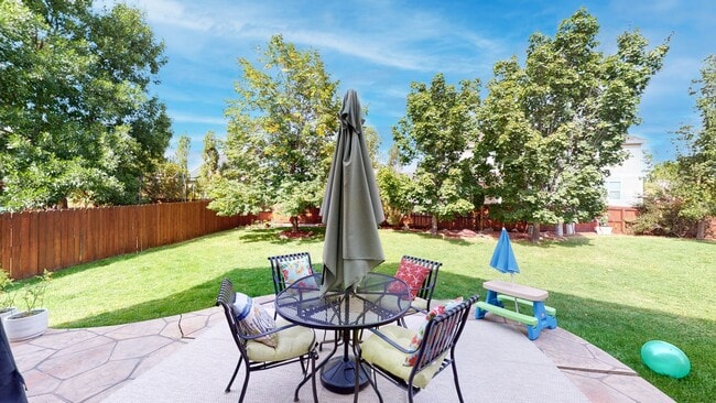 Building Photo - Stunning 3bd 3.5ba Home in the Mariana Butte Neighborhood