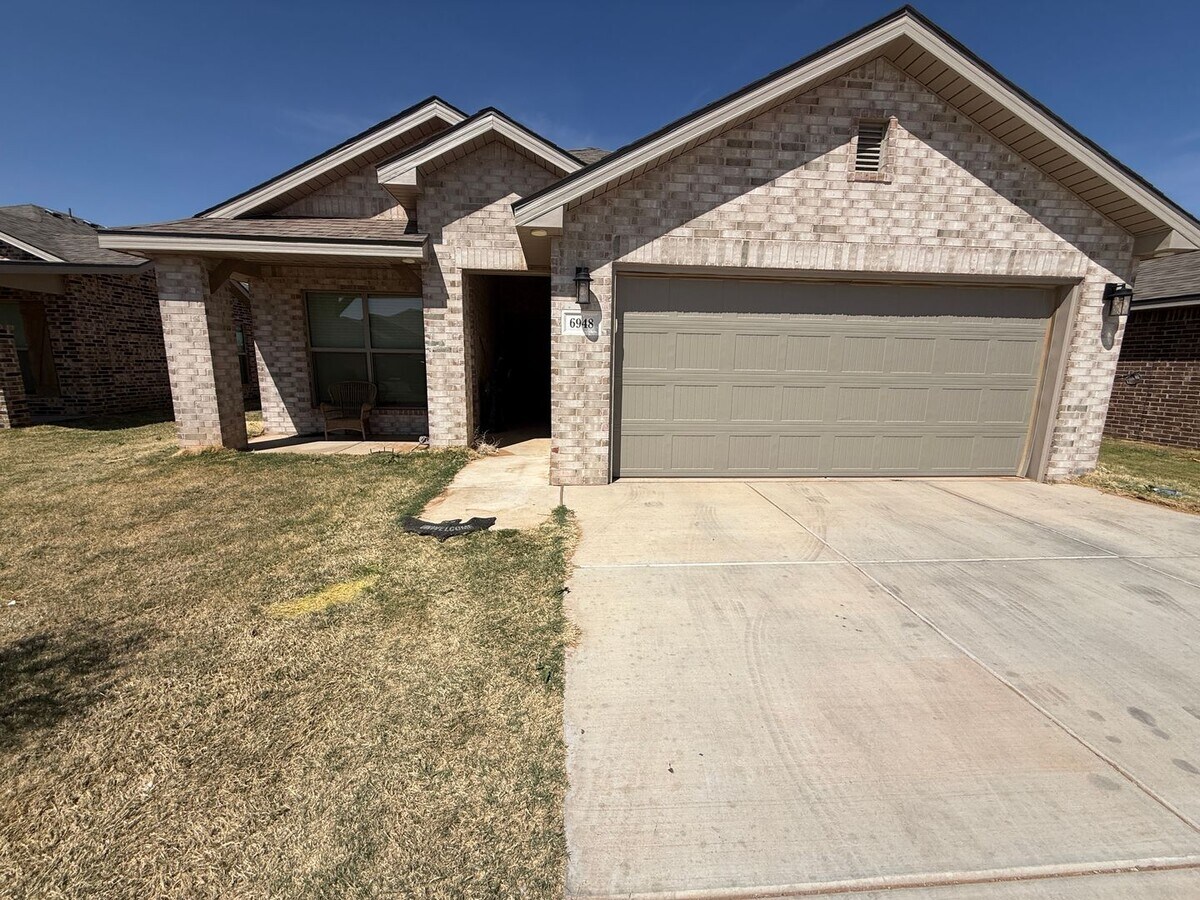 Pre Leasing for August 2026! 4/2/2 in Frenship ISD - Pre Leasing for August 2026! 4/2/2 in Frenship ISD