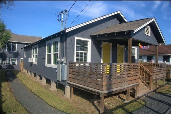 Photo - 5917-1-5912 Sherman St Unit 2