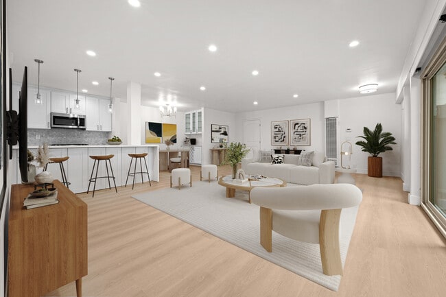 Photo - 2021 California Ave Unit 2