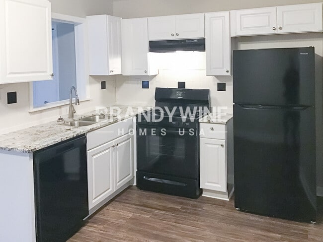 Photo - 4666 Edwina Ln SW