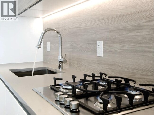 Photo - 652 Whiting Way Unité 1310