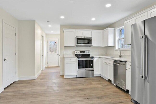 Photo - 24 Blackburn St