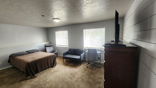 Photo - 8543 Poison Oak Dr