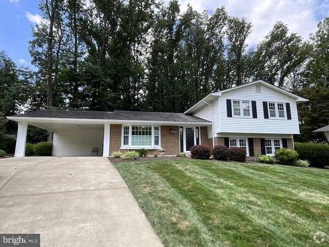 Building Photo - 615 Kearney Ct SW Rental
