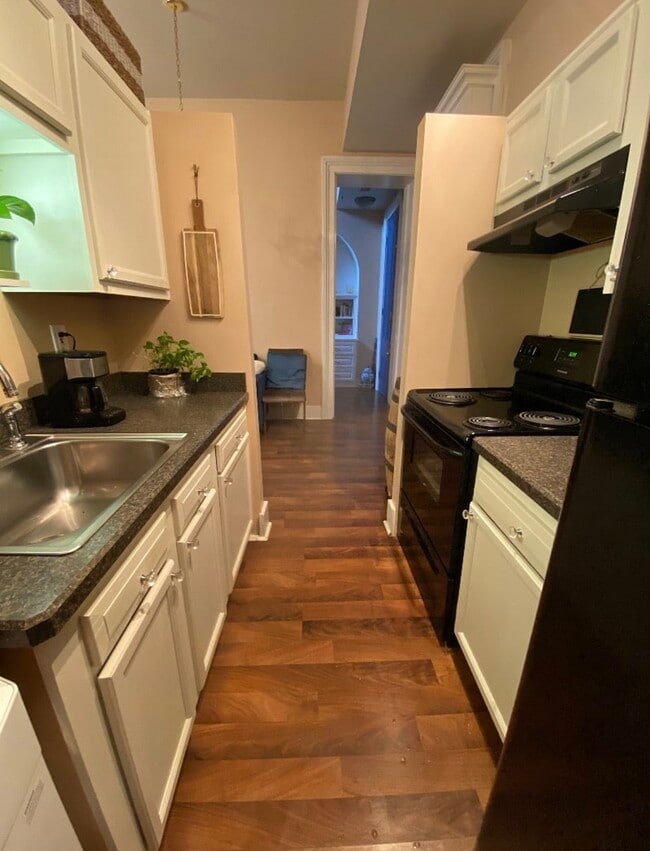 Photo - 124 E Oak St Unit 4