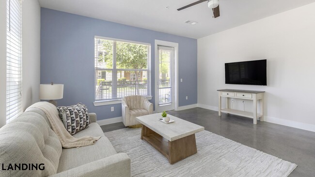 Photo - 4001 Ross Ave Unidad 168