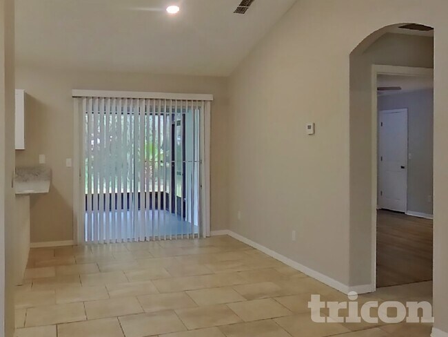 Photo - 744 Tranquility St