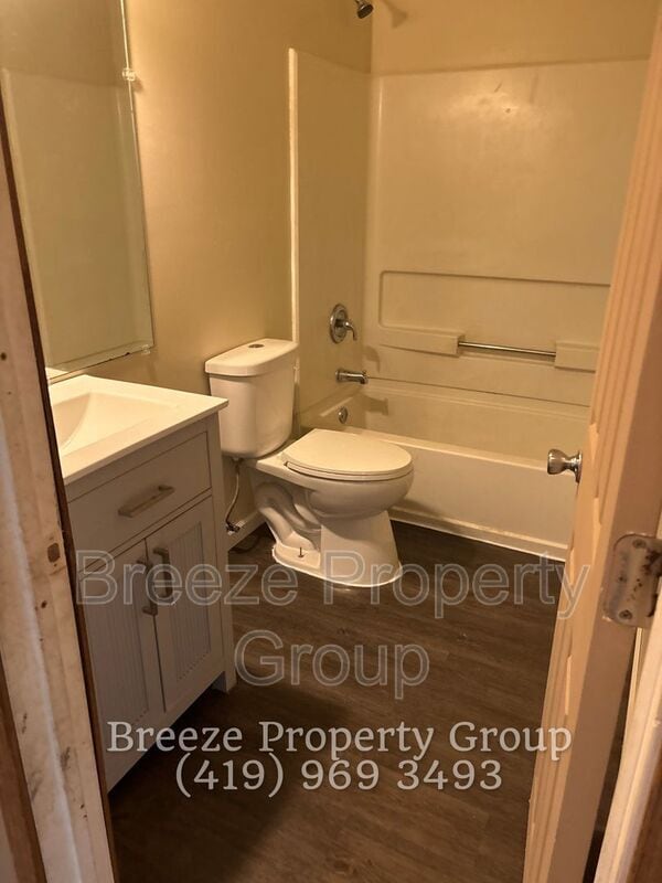Photo - 913 Hawthorne St