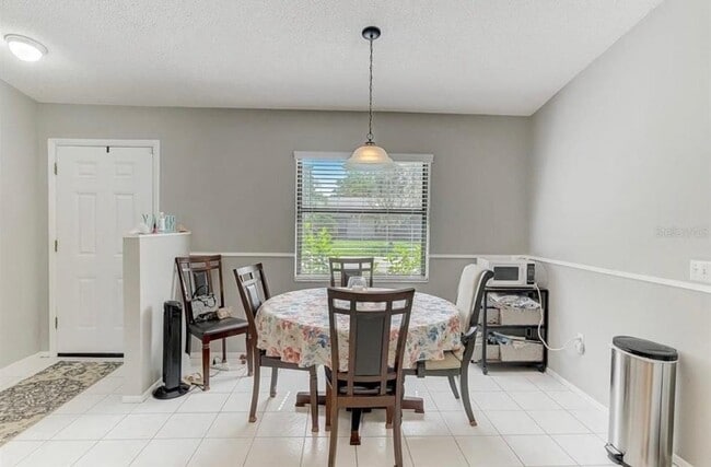 Photo - 2462 Briar Oak Cir