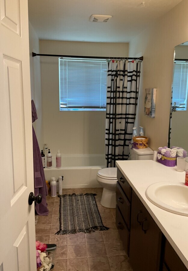 Photo - 197 W 1350 N