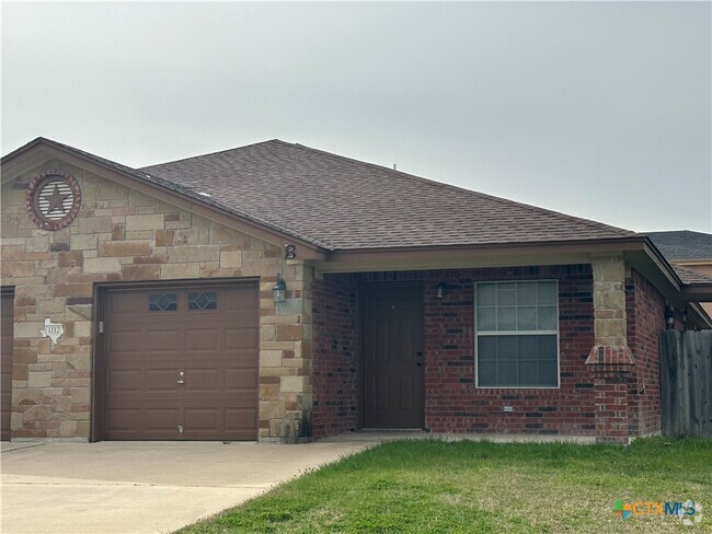 Building Photo - 1112 Grace Point Dr Unit A Rental
