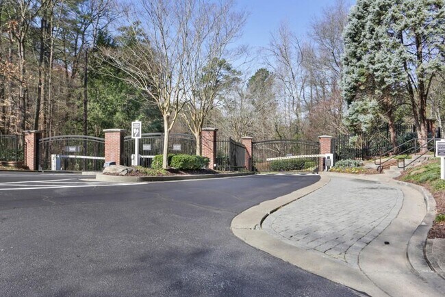 Photo - 4246 River Green Dr NW Unit 208