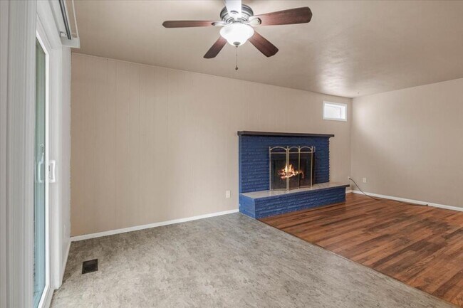 Photo - 838 NW 28th St