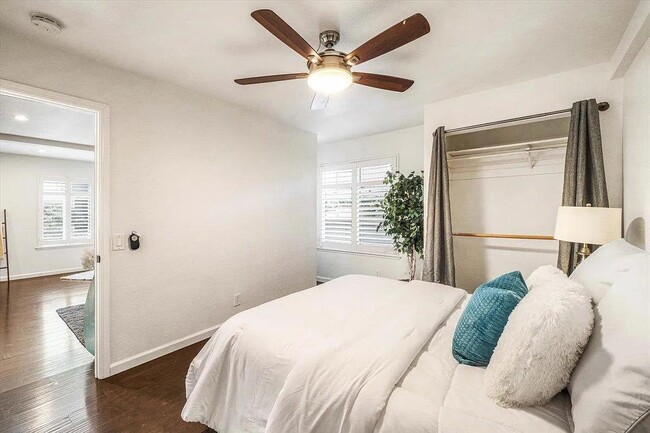 Photo - 820 Casanova Ave