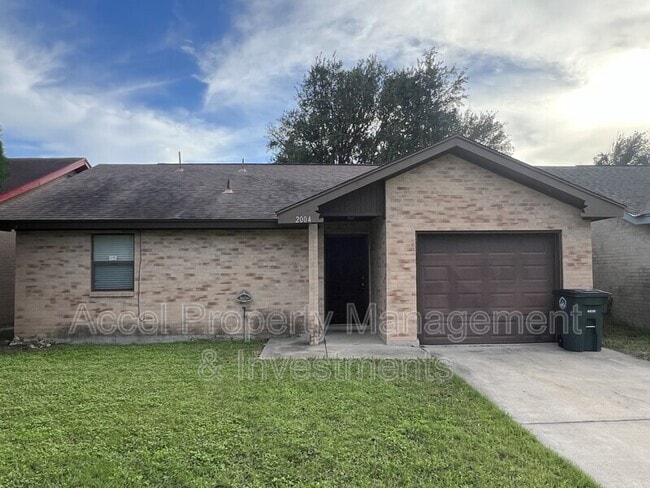 Building Photo - 2004 Lambeth Way