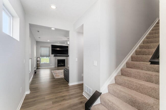 3298 Shoal Way