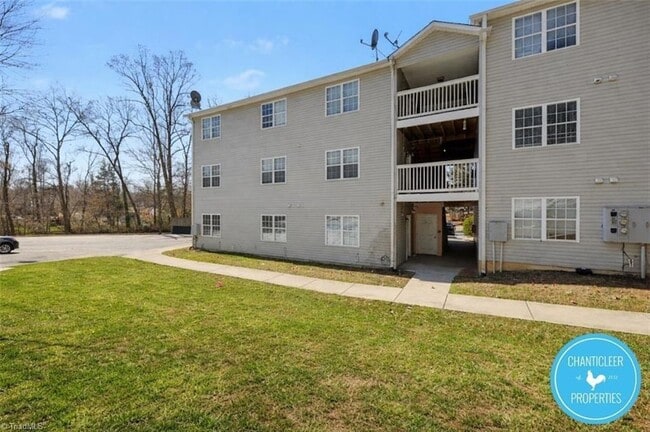 Photo - 1041 W Barton St Unidad E