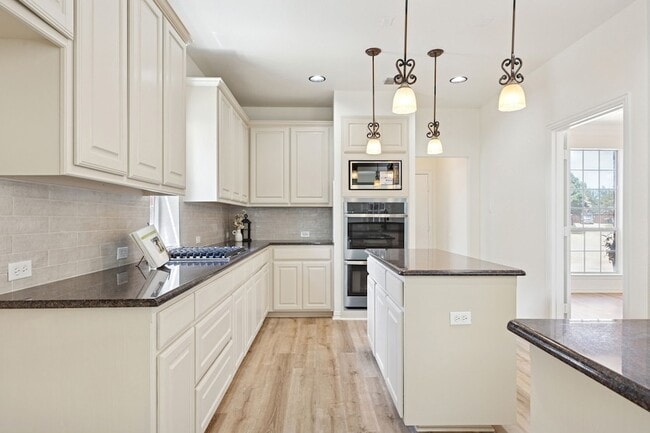 2509 Woodstone Ct